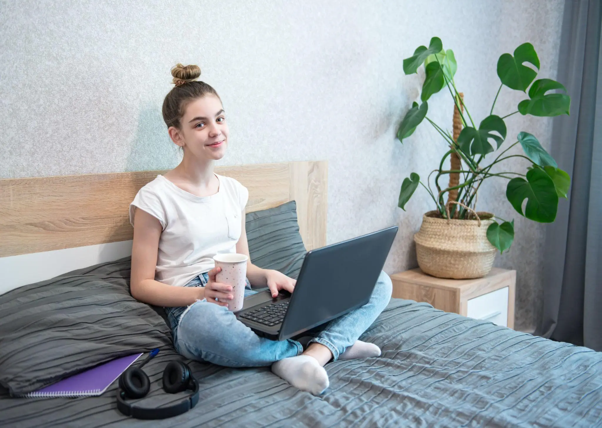 Dlaczego coraz więcej uczniów wybiera kształcenie na odległość w ramach programu Cambridge IGCSE?